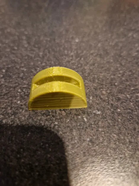 Stand trưng đồng xu £2 - Image 2