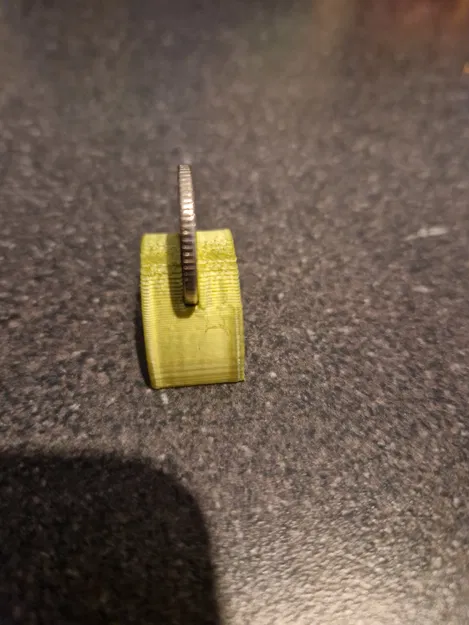 Đế trưng bày đồng xu 5p (5p coin stand) - Image 4