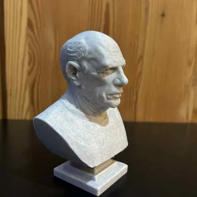 Pablo Ruiz Picasso – Bust