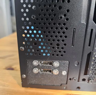 Nắp che khe DisplayPort cho Meshroom S V2 (2 DP, không HDMI)