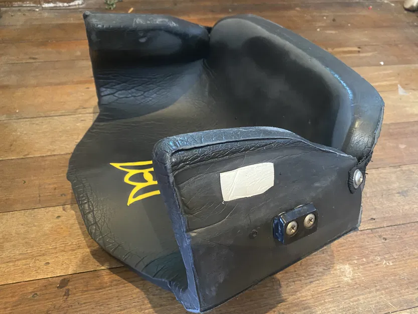 Perception Kayak Foam Seat Insert Lug (lug gắn ghế foam thay thế) - Image 4