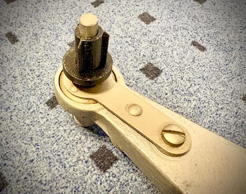 Adapter cuộn phim Super 8 / 16mm (Spulenadapter Super 8 / 16mm Film) - Image 1