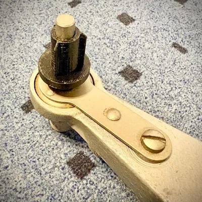 Adapter cuộn phim Super 8 / 16mm (Spulenadapter Super 8 / 16mm Film)