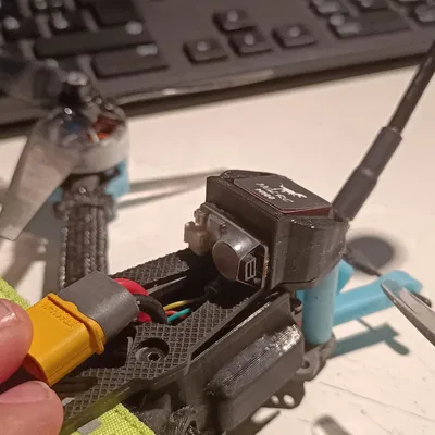 Geprc Mark4 Clone - Mount combo GPS & Beeper