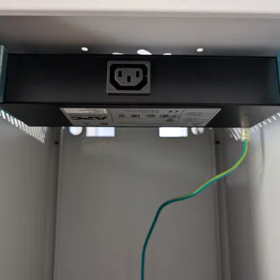 Ngàm gắn rack 10" cho APC AP6015A (dùng M5 heat inserts)