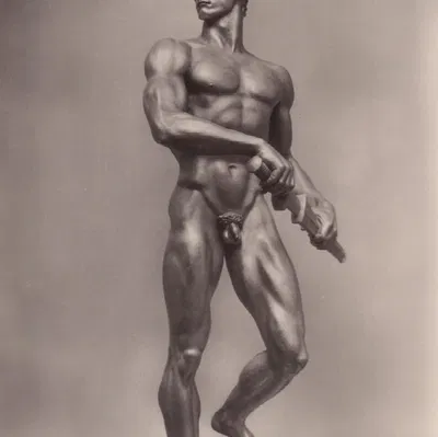 Full model tác phẩm “Bereitschaft” của Arno Breker