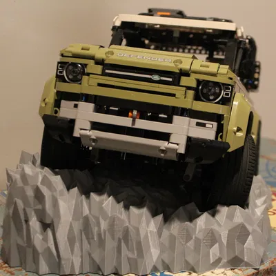 Stand trưng bày LEGO Technic Land Rover Defender