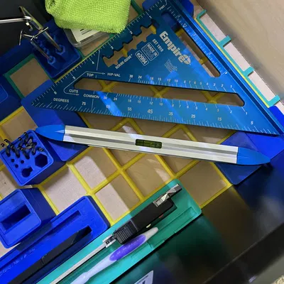 Gridfinity thước thủy Torpedo dạng chéo (Diagonal Torpedo Level Gridfinity)