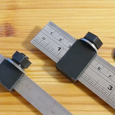 Cữ dẫn thước (ruler guide) với vít lục giác
