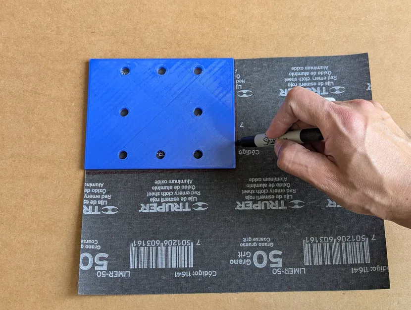 Khuôn cắt & khoan giấy nhám cho máy chà nhám Truper 1/4 - Image 2