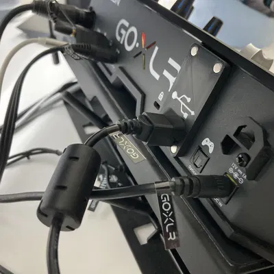 Giá đỡ nam châm cố định USB bảo mật cho GoXLR (GoXLR USB Magnetic Security Mount)