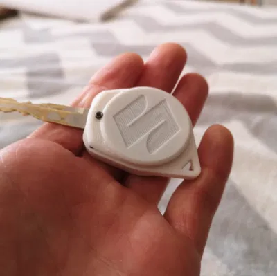 Vỏ chìa khóa Suzuki Swift thay thế (bản cải tiến)