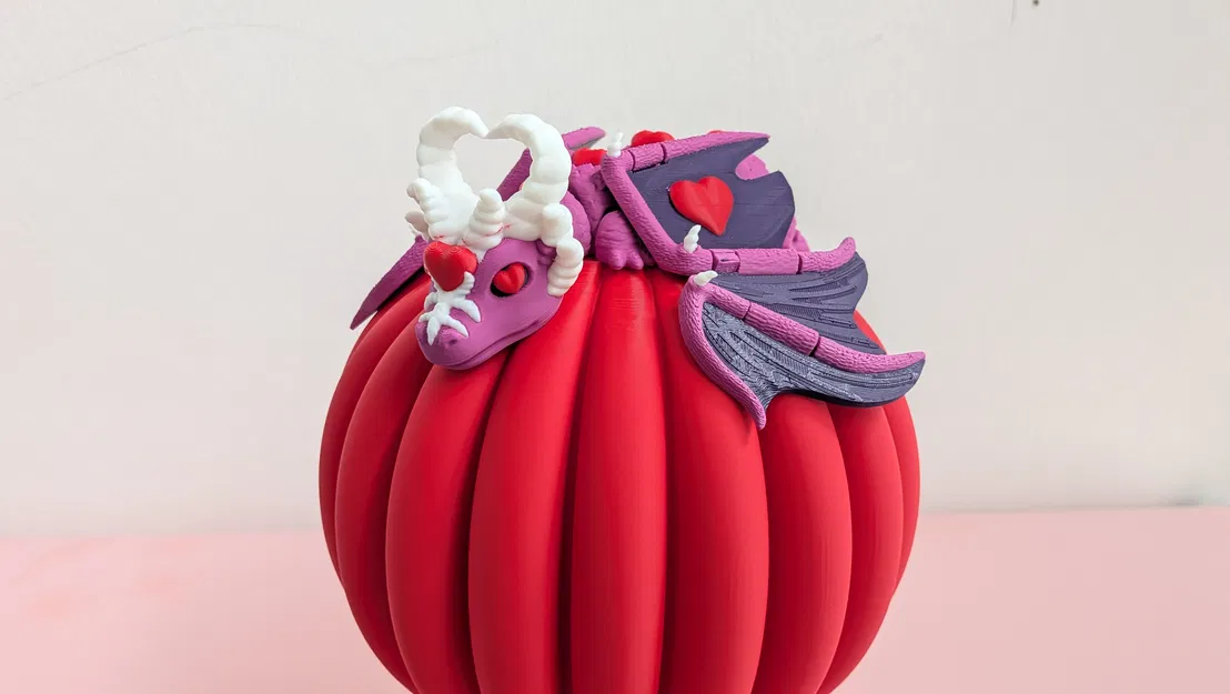 Rồng Elder Valentine – Mô hình rồng articulated phủ tim - Image 4