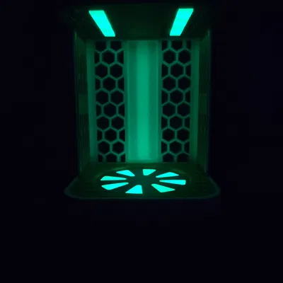 Hộp Trưng Bày Có Đèn (Illuminated Display Case)