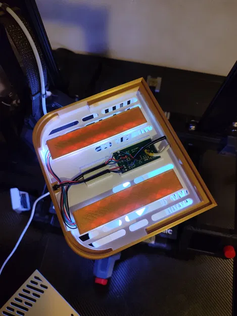 Hộp Trưng Bày Có Đèn (Illuminated Display Case) - Image 5