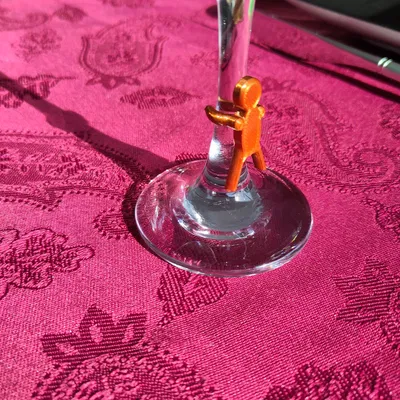 Marker ly thủy tinh: Mấy bé nhỏ (Glass marker: little guys)