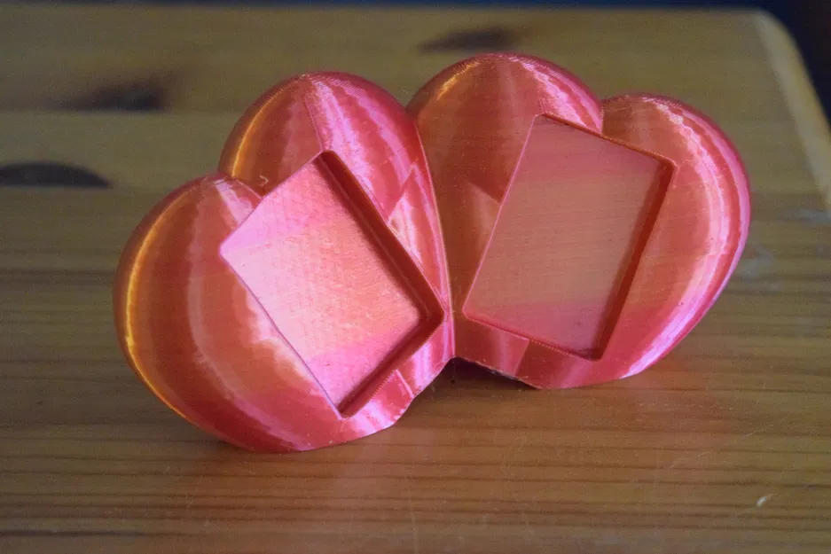 Khung Ảnh Trái Tim Đôi (Double Heart Picture Frame) - Image 1