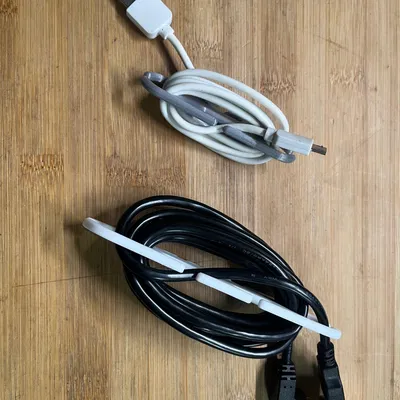 Dụng cụ sắp xếp dây cáp (Cable organizer)