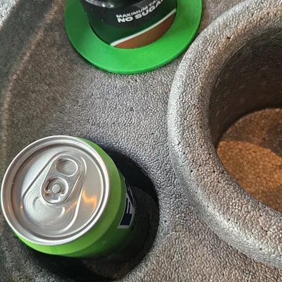 Adapter giữ lon nước cho bồn tắm nóng (hot tub) – dùng cho lon nhỏ