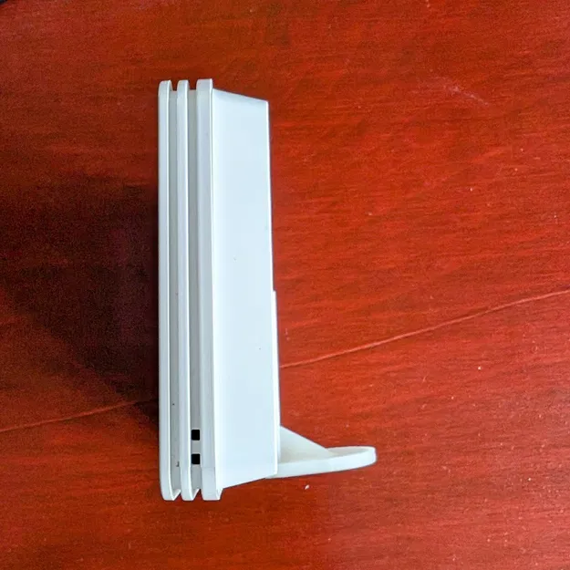 Chân đế để bàn dạng nghiêng cho Polypipe UFHSMARTRFW Thermostat - Image 2