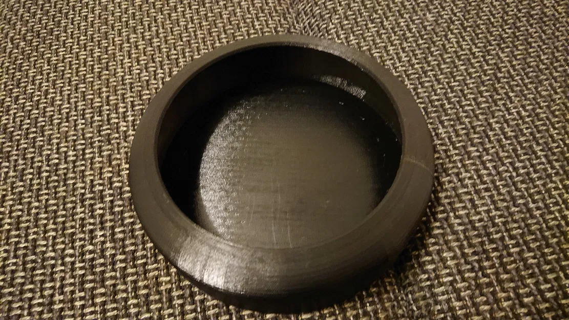 Tô nước gần như không đổ (Almost unspillable water bowl) - Image 1