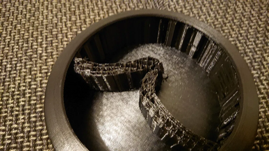 Tô nước gần như không đổ (Almost unspillable water bowl) - Image 3