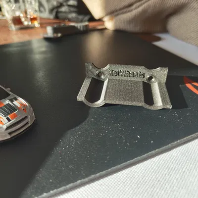 Giá treo tường trưng bày xe Hot Wheels (đỡ 2 xe)