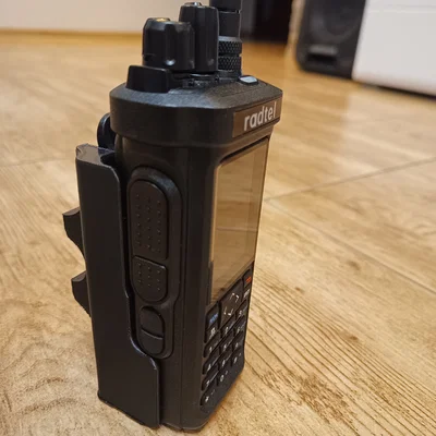 Radtel RT-950 – Ngàm gắn xe đạp