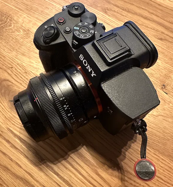 Ngàm gắn AirTag cho Sony Alpha 7R V - Image 1