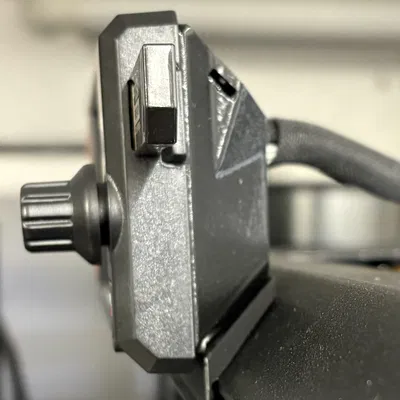 Prusa Core One - Nâng màn hình lên độ cao thoải mái