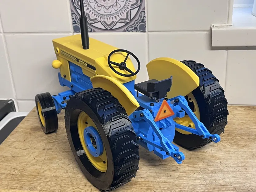 OpenRC Tractor MK2.4 Ford 4400 Industrial mod - Image 3