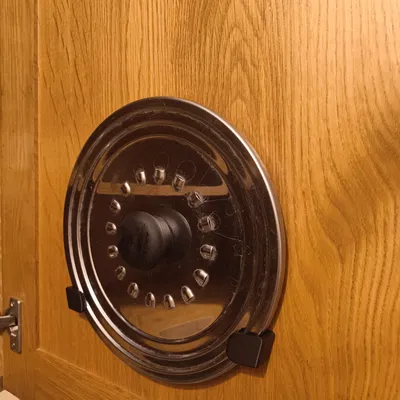 Giá đỡ nắp nồi inox mỏng (stainless steel lid pot holder)