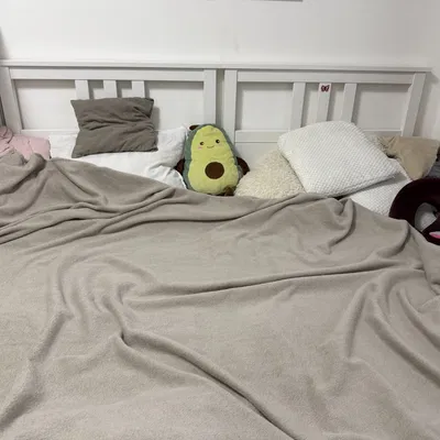 Khớp nối giường IKEA HEMNES đơn giản