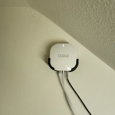 Giá treo tường Eero 6+ Plus (Wall Mount)