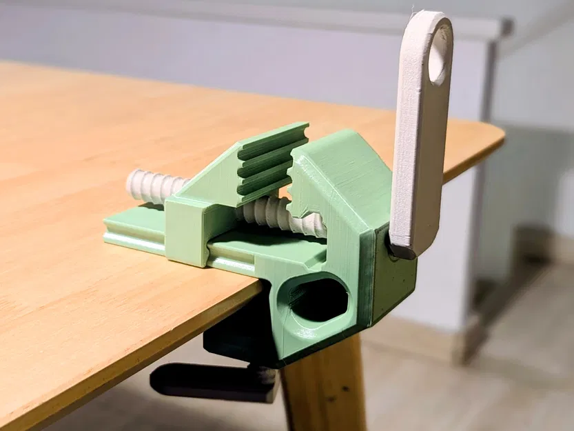 Ê-tô (Vise) in 3D - Image 1