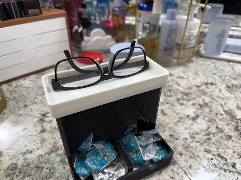 2 chỉnh sửa cho hộp đựng kính áp tròng - Image 1