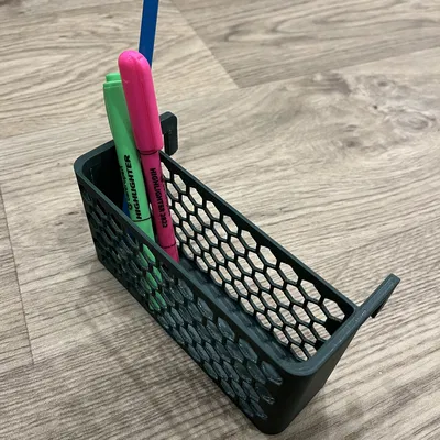Giỏ Treo Đựng Bút Lông Bảng Trắng
