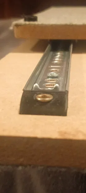 Bộ bảo vệ ray trượt ngăn kéo HETTICH 27mm - Image 1