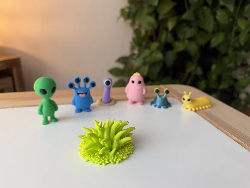 Alien Grass – Cỏ Ngoài Hành Tinh - Image 1