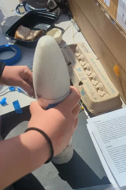 Chóp mũi tên lửa (có khoang chứa Pnut) - Image 1