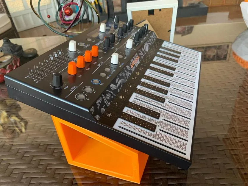 Kệ đỡ parametric cho synth Arturia Microfreak - Image 1