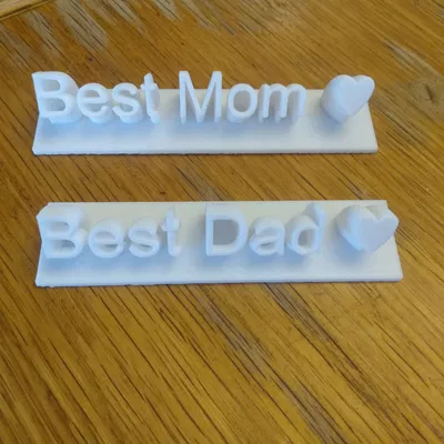 Bảng Best Mom và Best Dad kèm trái tim