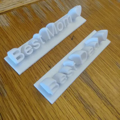 Bảng Best Mom và Best Dad kèm trái tim