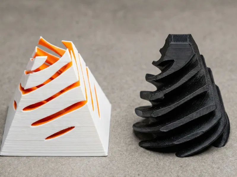 Đồ chơi fidget hình kim tự tháp (Fidget toy Pyramide) - Image 1