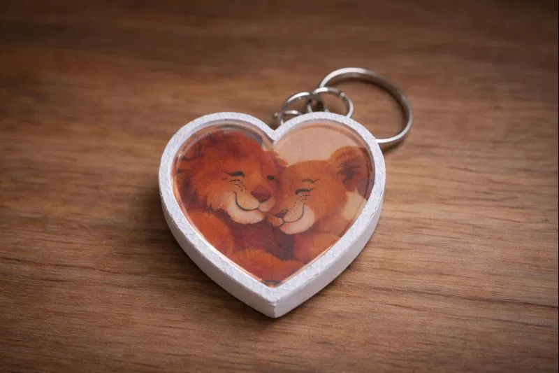 Móc khóa trái tim phát sáng LED – Ảnh cá nhân hoá - Image 4