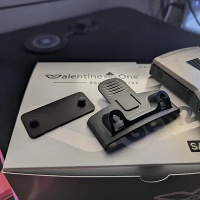 Ngàm gắn kính Valentine V1 Gen 2 cho Mustang S550 (Windshield Adapter Mount)