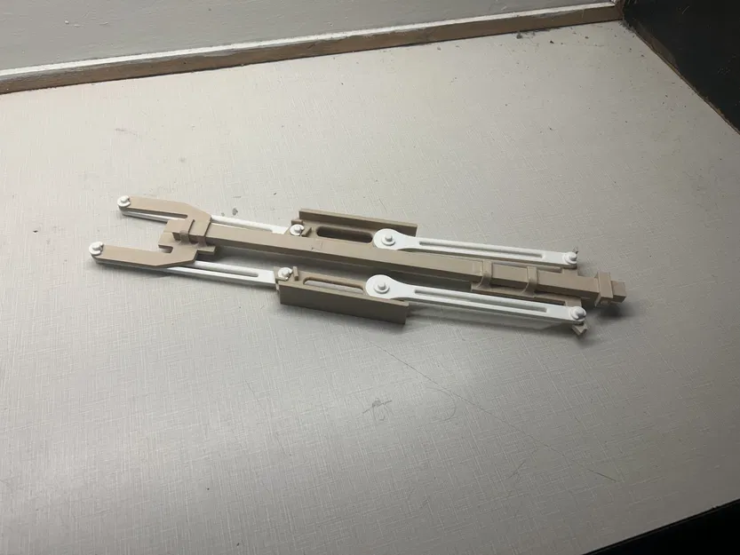 Cơ cấu gập kiểu nỏ của Unika (GG Strive) - Image 1