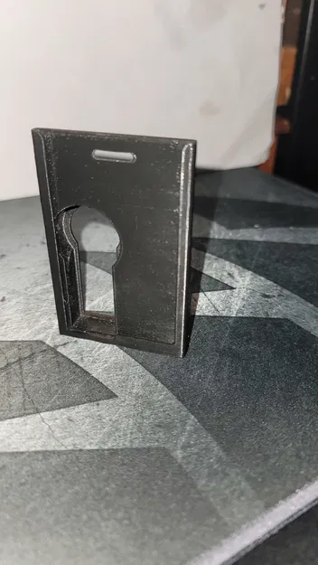 Khay giữ thẻ ID kèm RSA và Yubikey (Badge Holder with RSA and Yubikey) - Image 2