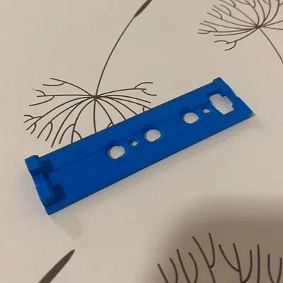 Giá gắn latch Titus Push-to-Open (Phụ tùng thay thế)