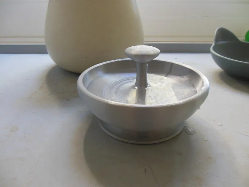 Chén nước cho mèo (Cat Water Bowl) - Image 1